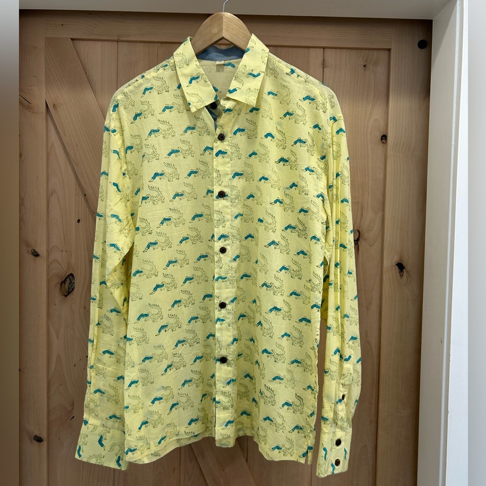 Juli Raja Men's Yellow Alligator Chomp Block Print Casual Button Up/Down Shirt
